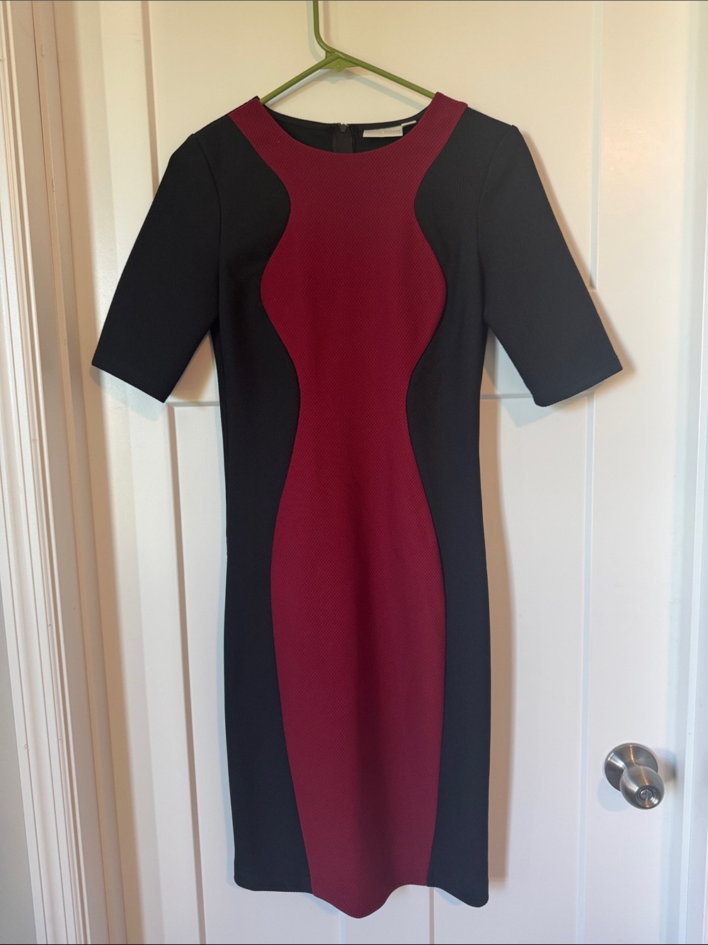 Bisou Bisou Black and Burgundy Colorblock Midi Dress